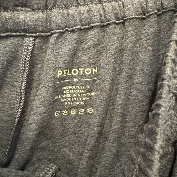 Size Medium peloton joggers - Picture 5 of 5